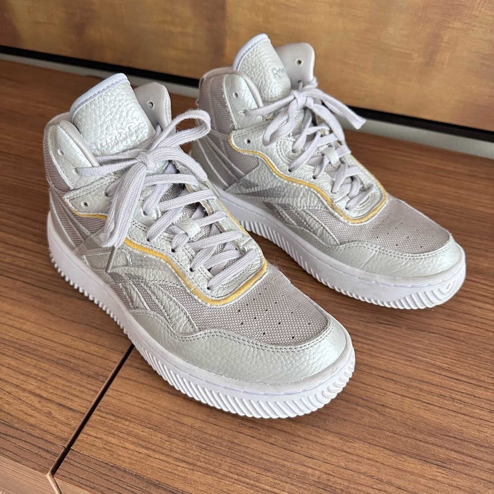 Sneakers women